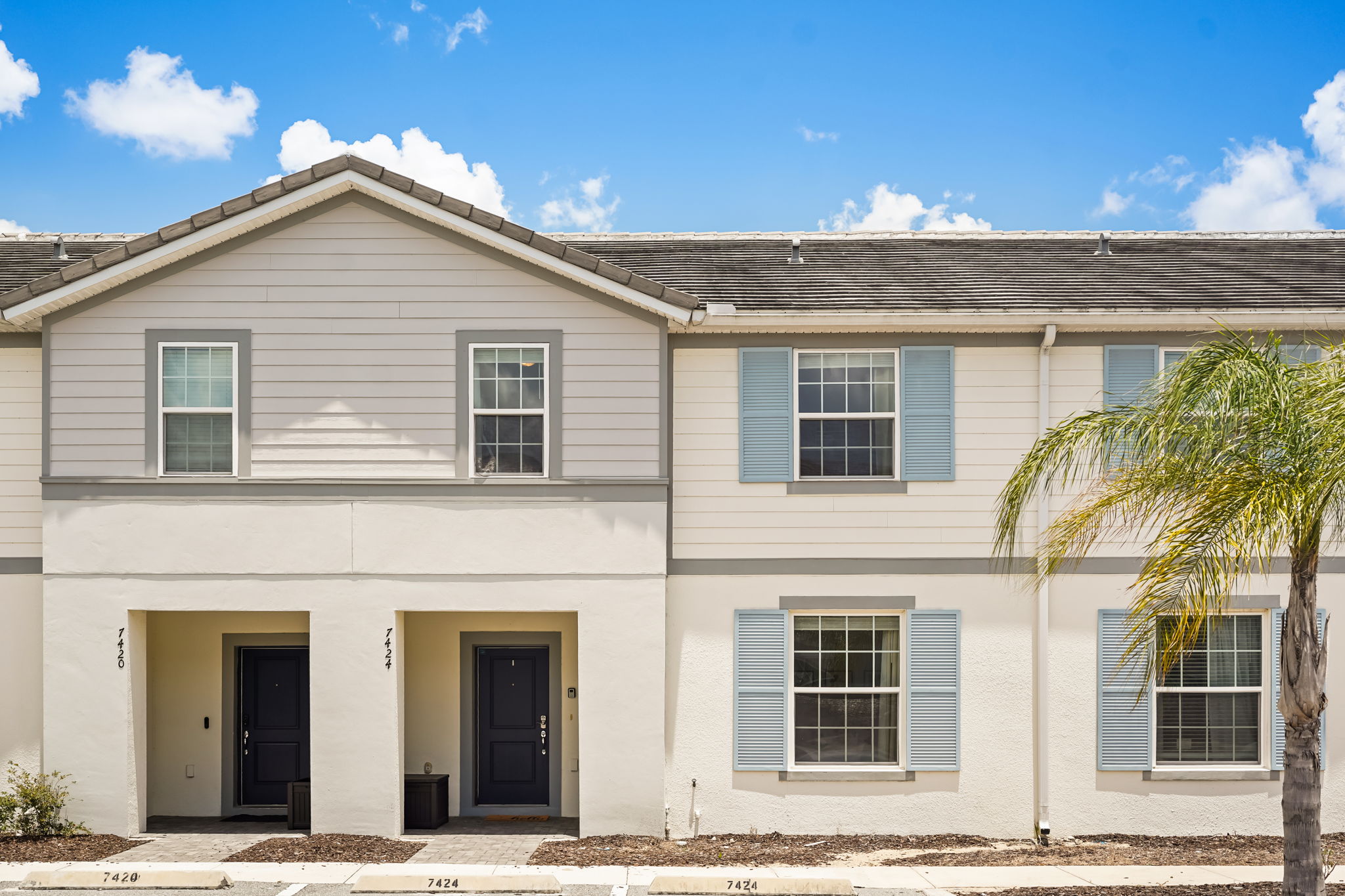 5 bedroom vacation townhouse at Solterra - Image 37