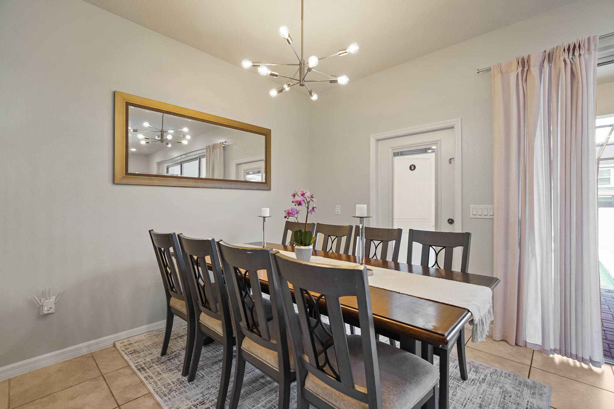 5 bedroom vacation townhouse at Solterra - Image 4