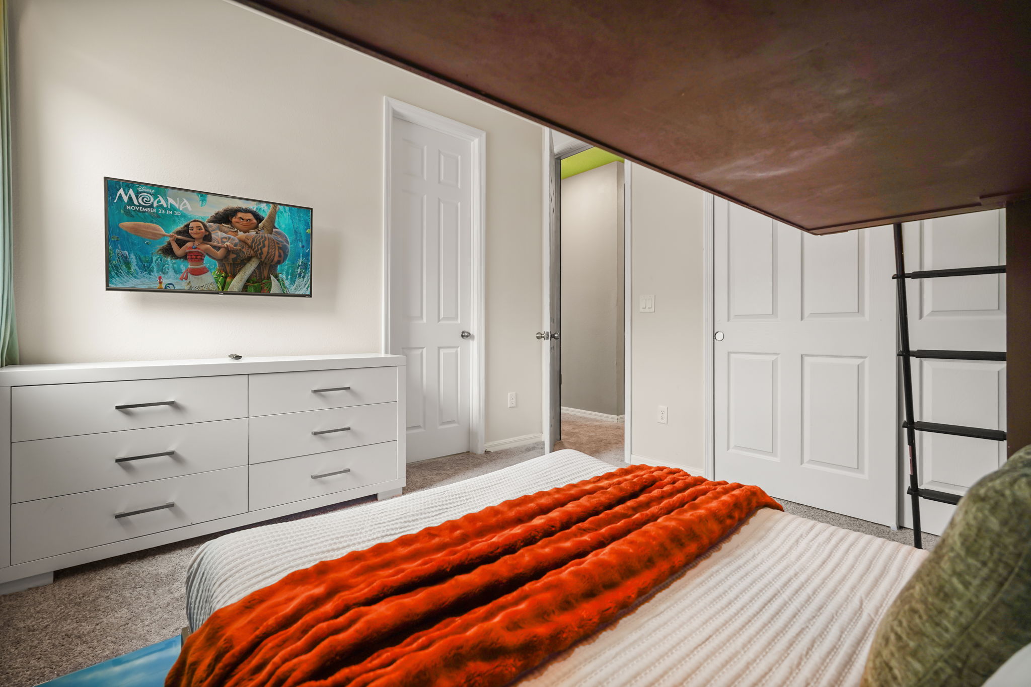 1552 Nassau Point Trail, 9-bedroom vacation home at Solara Resort in Kissimmee, FL — photo 39 of 96
