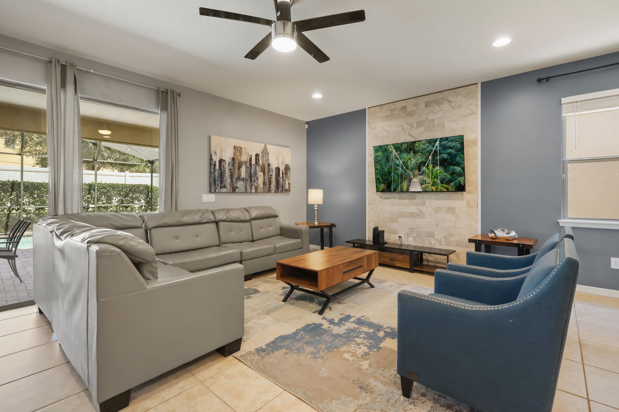 8 bedroom vacation house at Windsor at Westside - Image 3