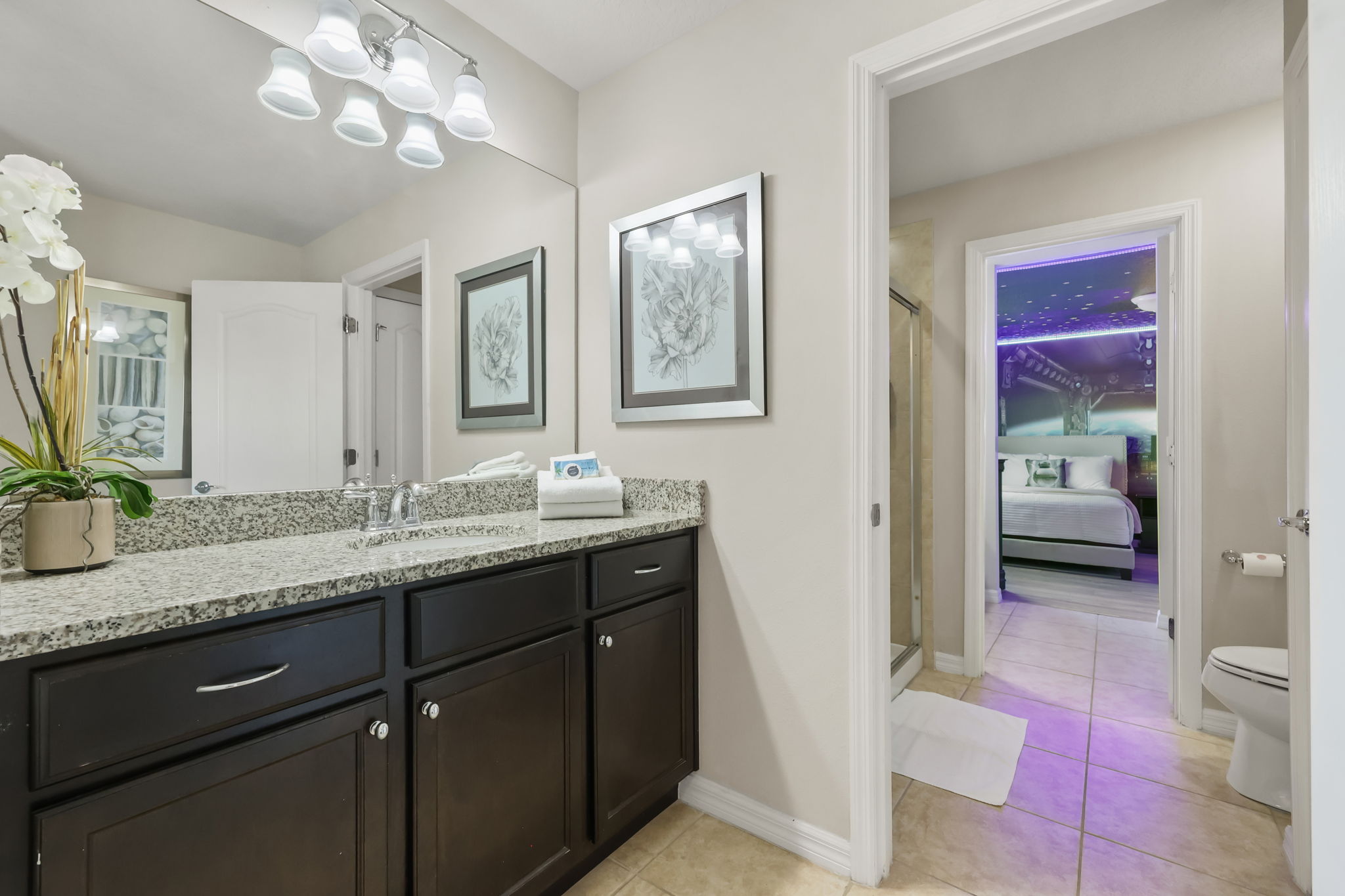 8 bedroom vacation house at Windsor at Westside - Image 31