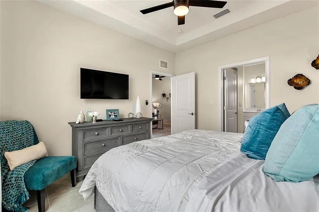 2 bedroom vacation apartment at Storey Lake - Image 11
