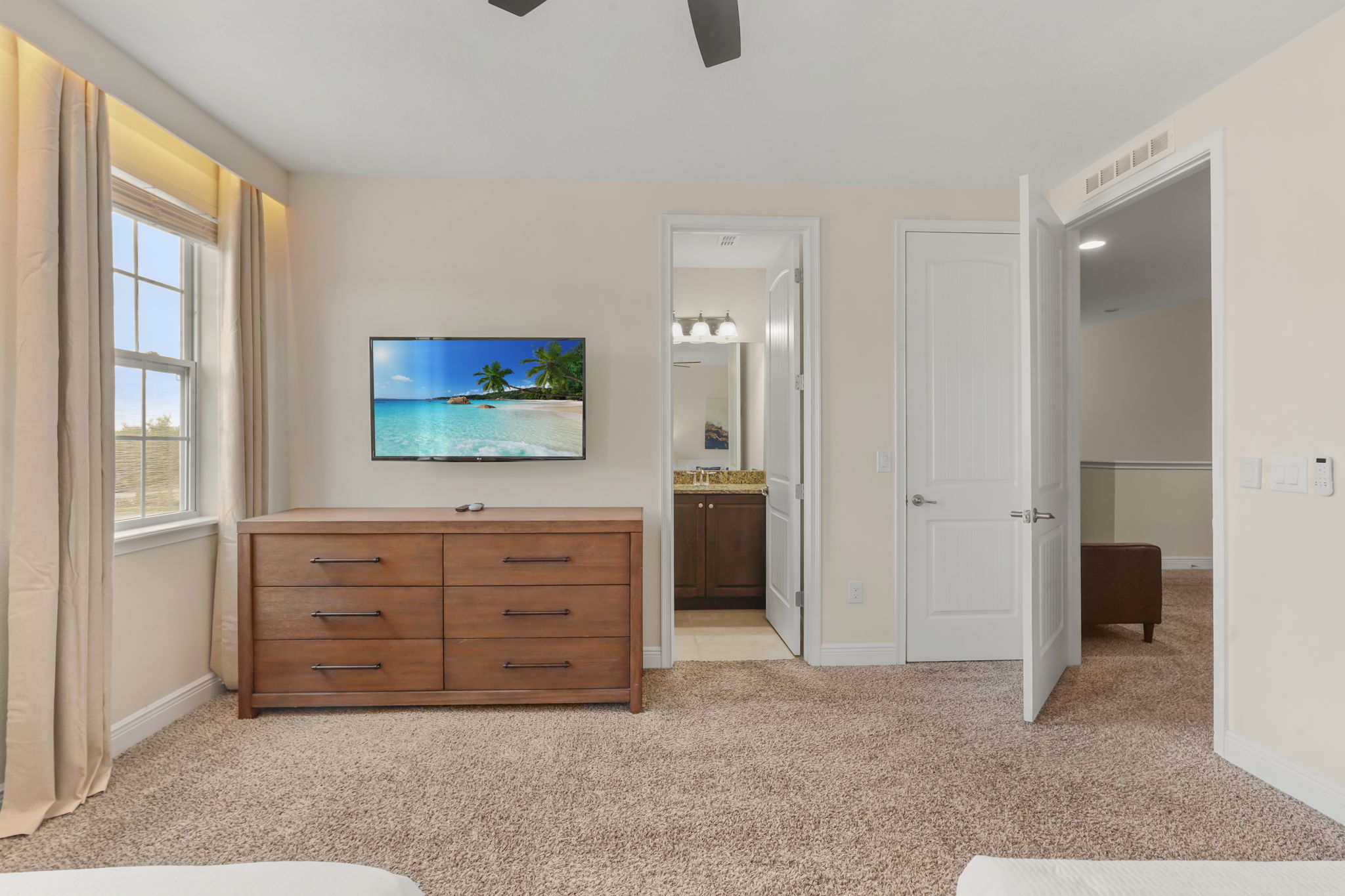 10 bedroom vacation house at Encore Resort at Reunion - Image 46
