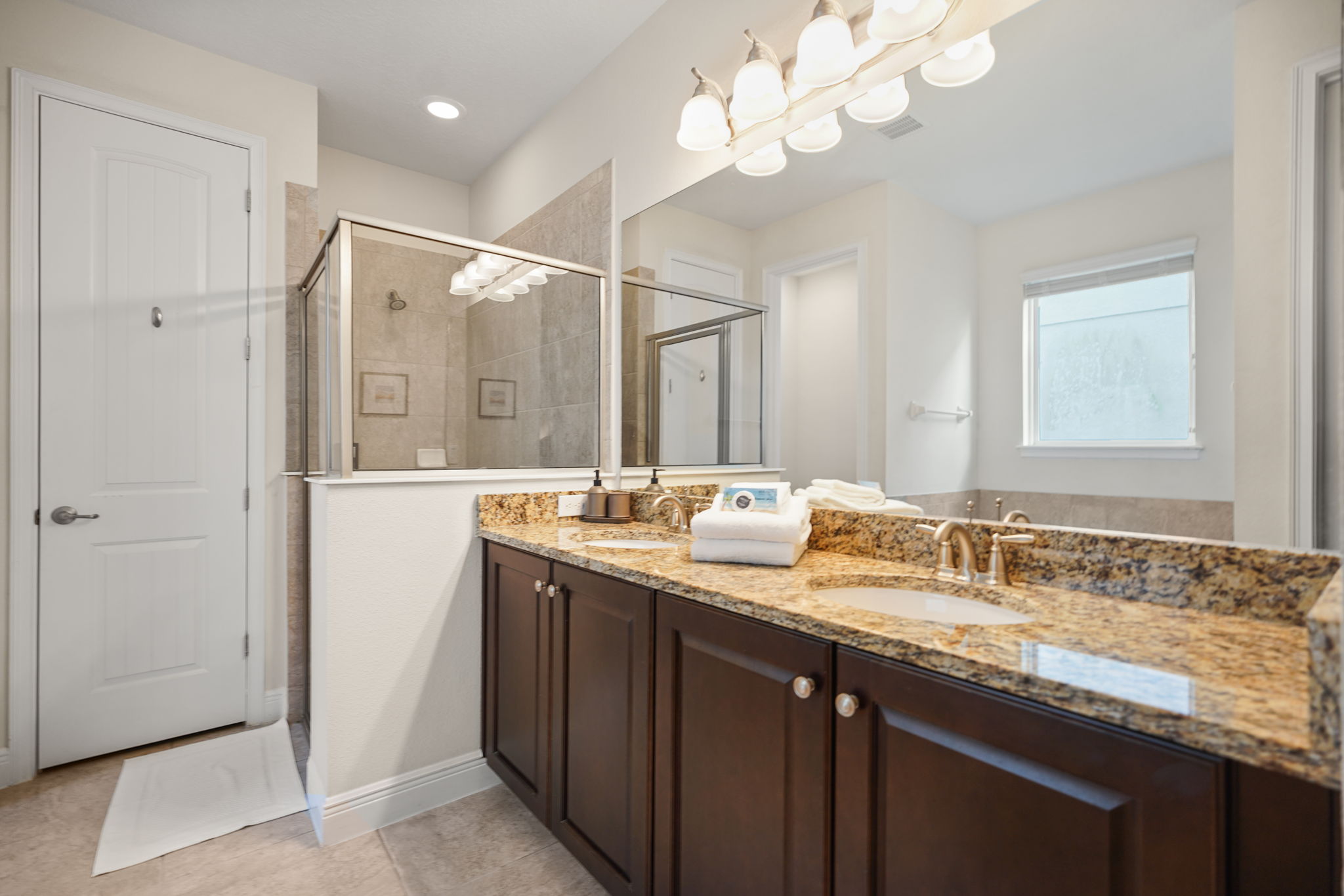 10 bedroom vacation house at Encore Resort at Reunion - Image 66