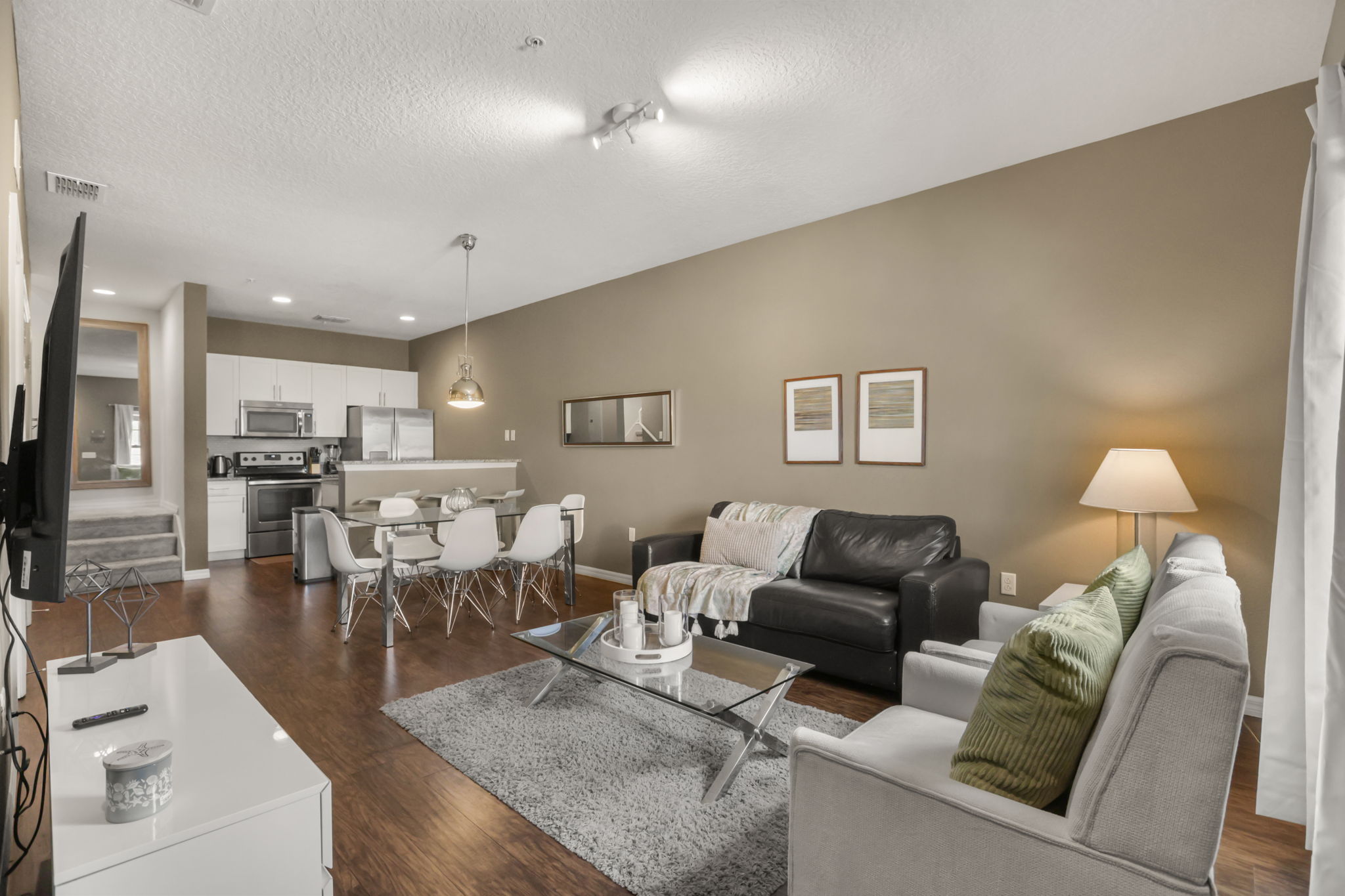 3 bedroom vacation townhouse at West Lucaya - Image 1
