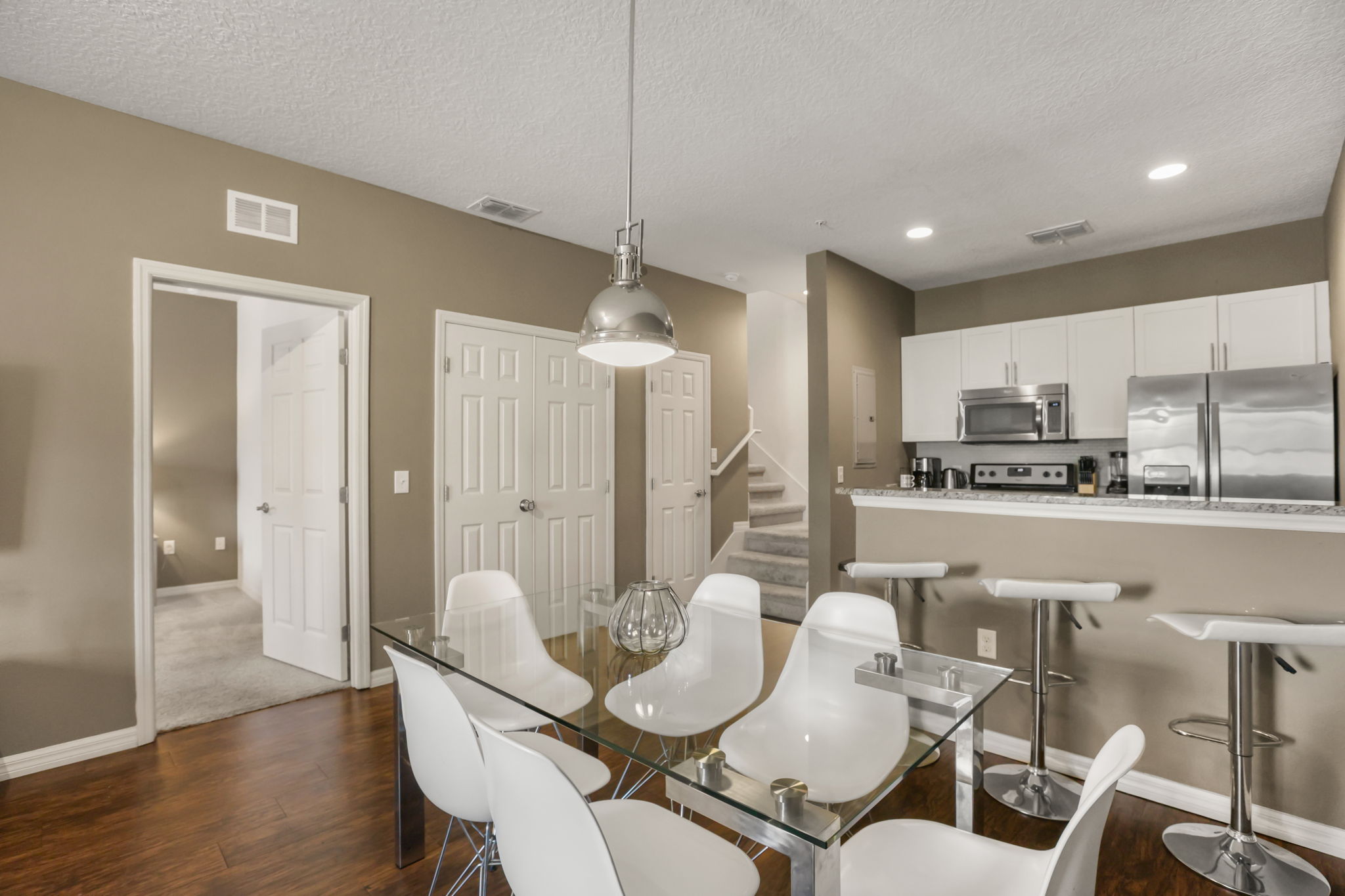 3 bedroom vacation townhouse at West Lucaya - Image 4