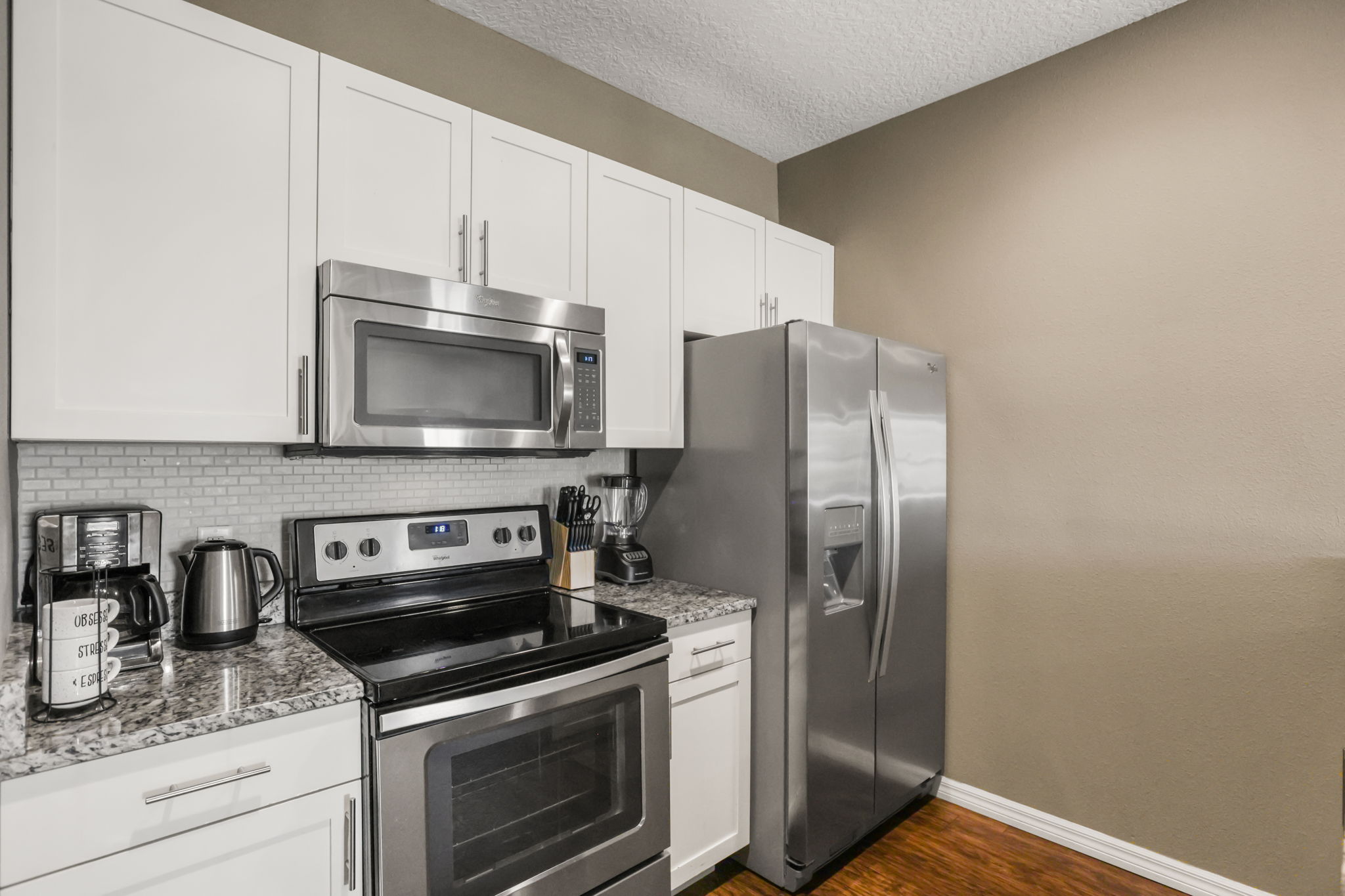 3 bedroom vacation townhouse at West Lucaya - Image 6