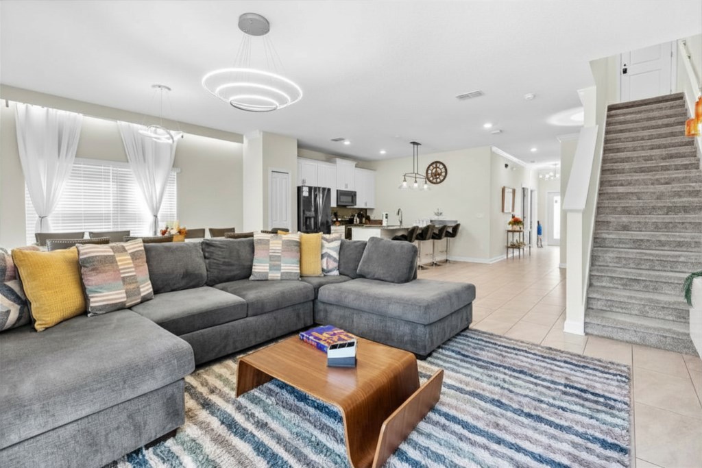 5 bedroom vacation townhouse at Storey Lake - Image 2