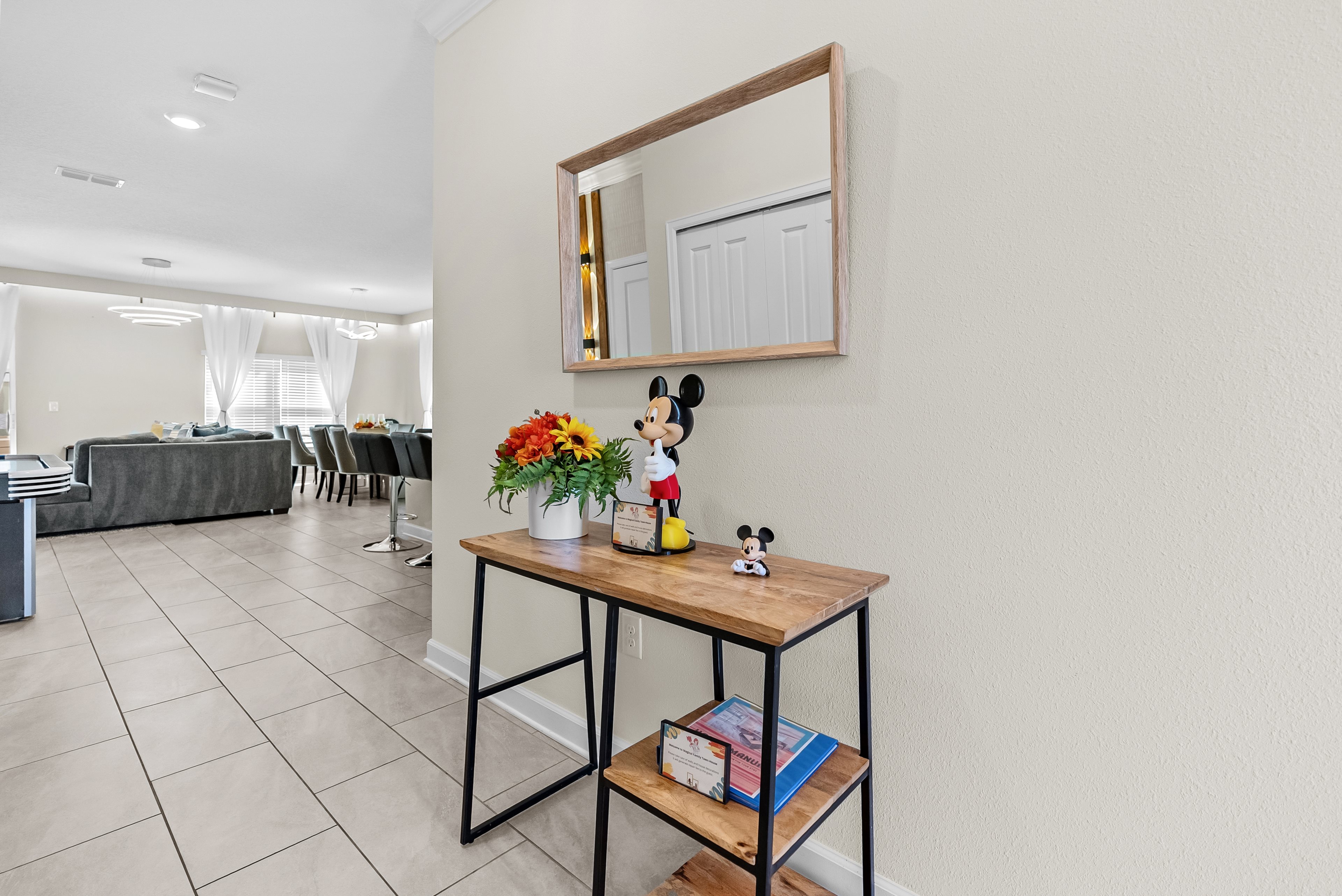 5 bedroom vacation townhouse at Storey Lake - Image 11