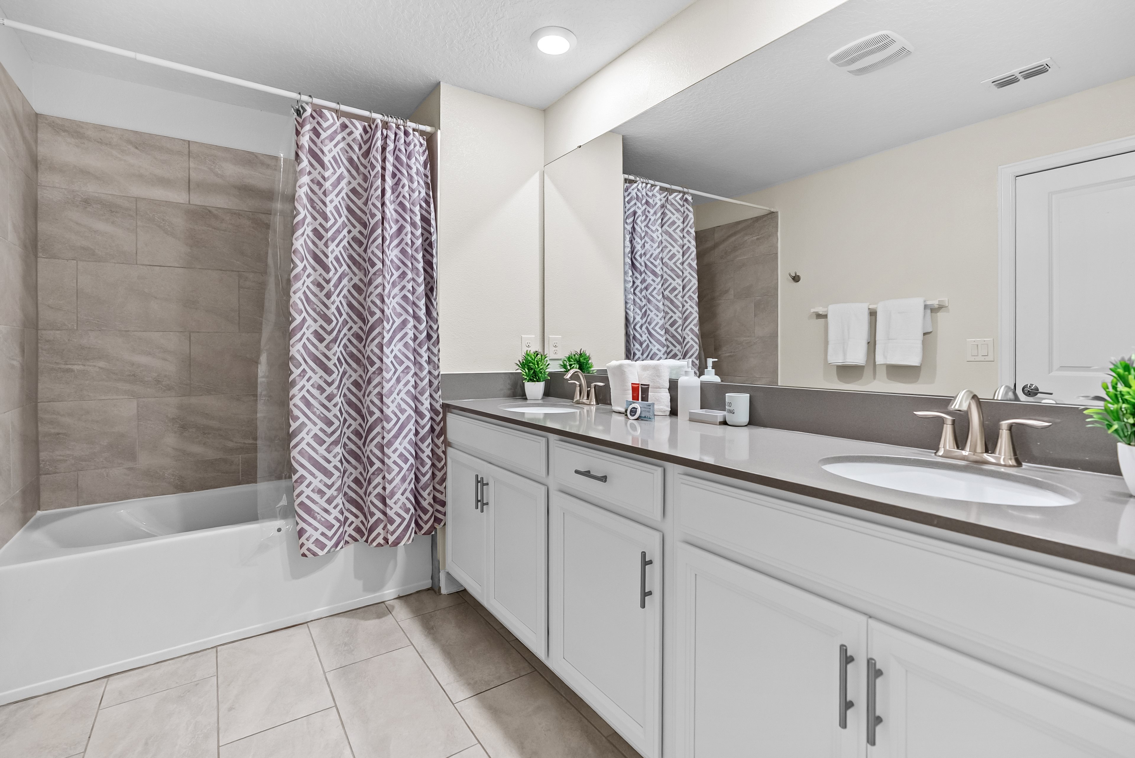 5 bedroom vacation townhouse at Storey Lake - Image 41
