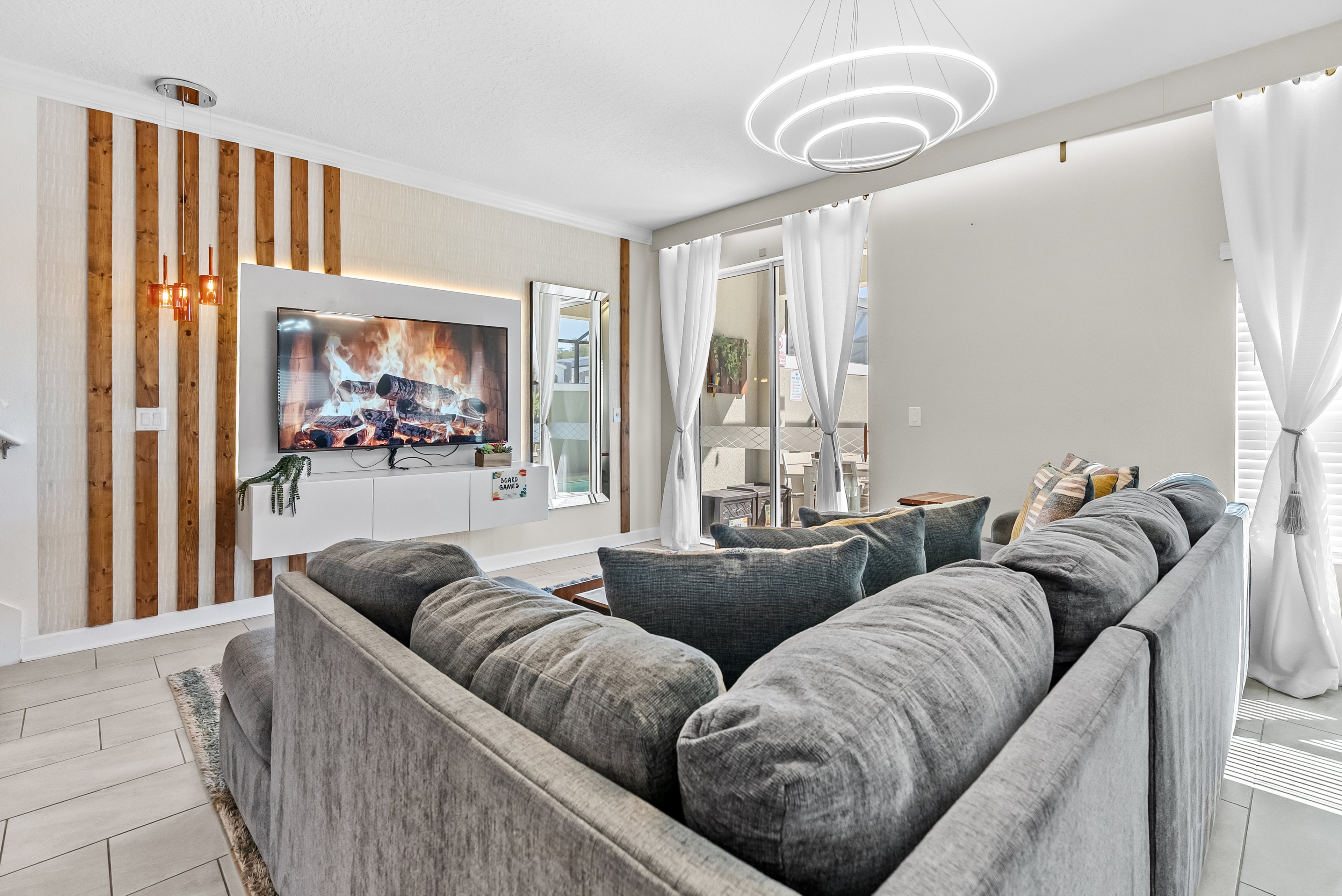 5 bedroom vacation townhouse at Storey Lake - Image 5
