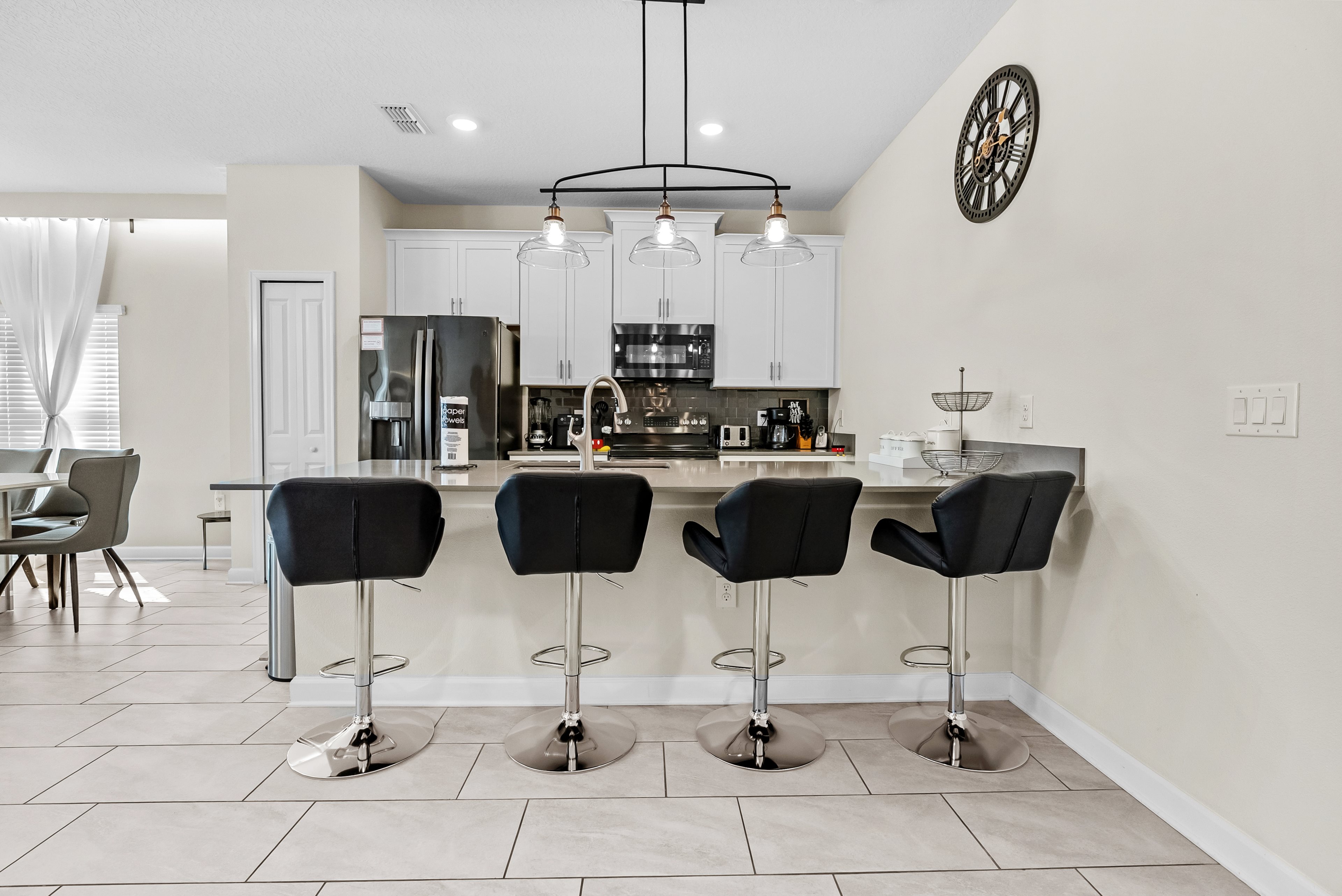 5 bedroom vacation townhouse at Storey Lake - Image 8