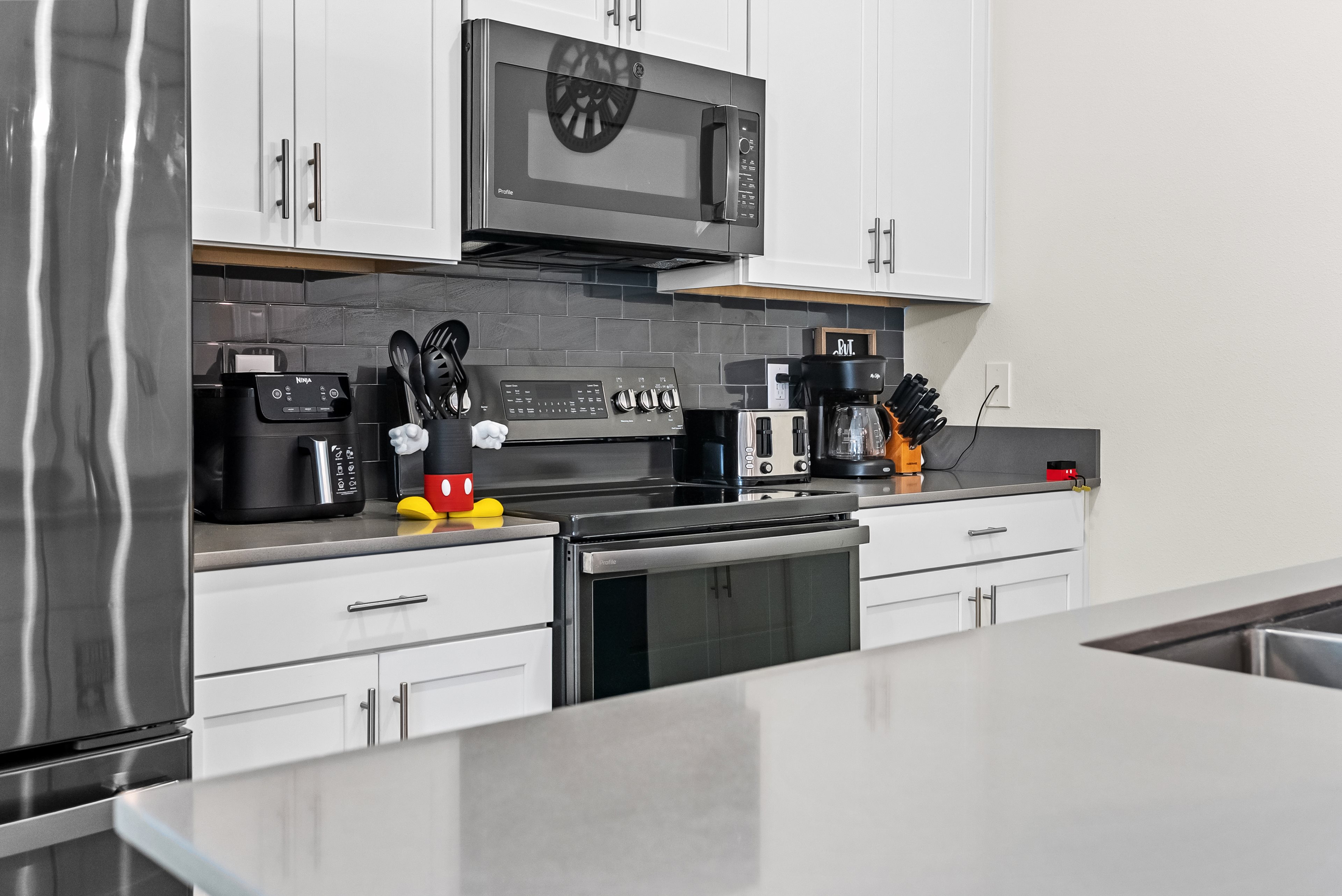 5 bedroom vacation townhouse at Storey Lake - Image 9