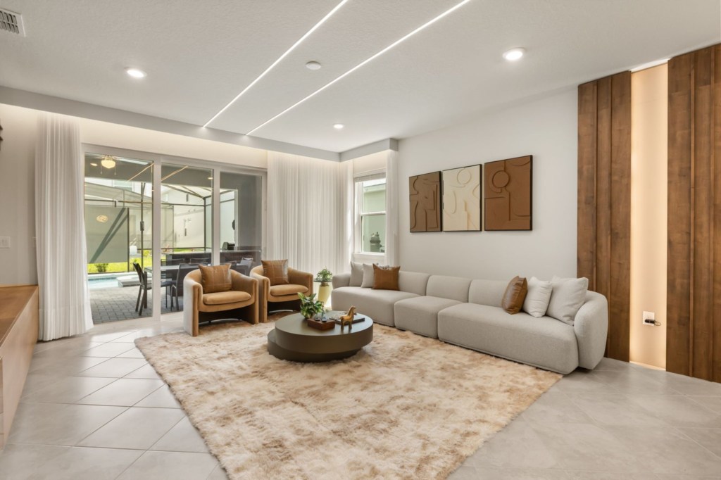 Living Room — 1012 Breezy Palms Way, photo 34 of 110