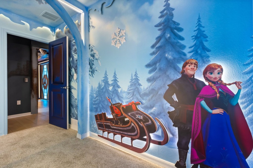 Frozen-Themed Bedroom — 1012 Breezy Palms Way, photo 22 of 110