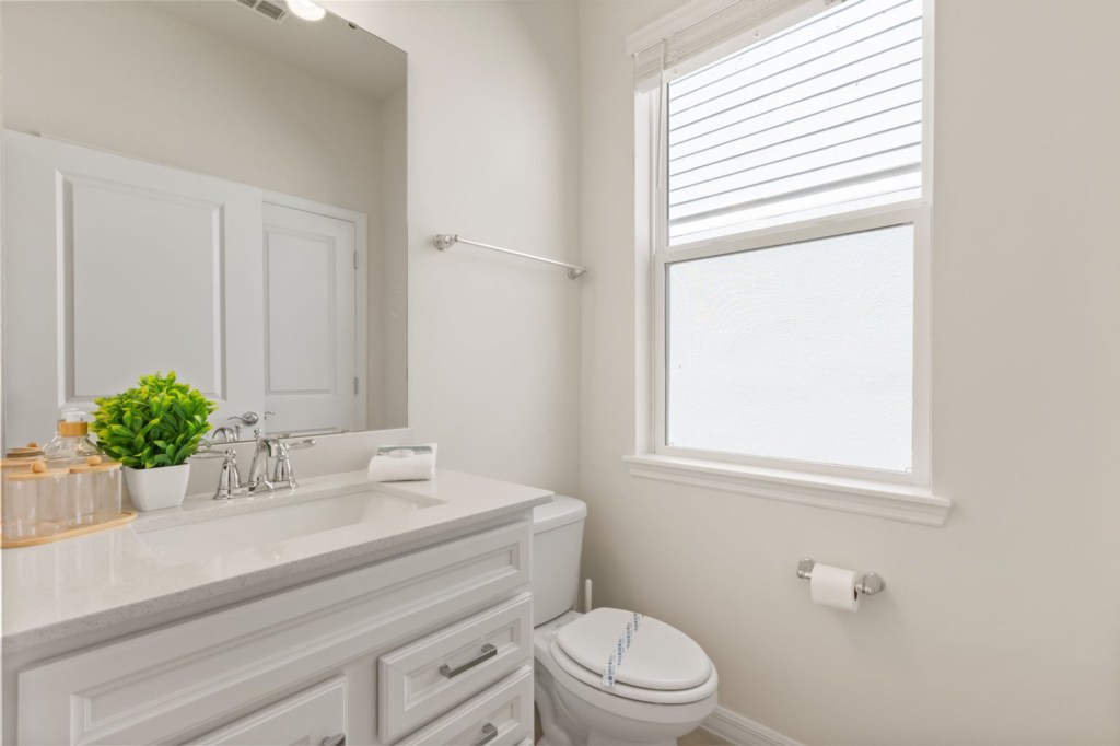 Half Bathroom — 1012 Breezy Palms Way, photo 61 of 110
