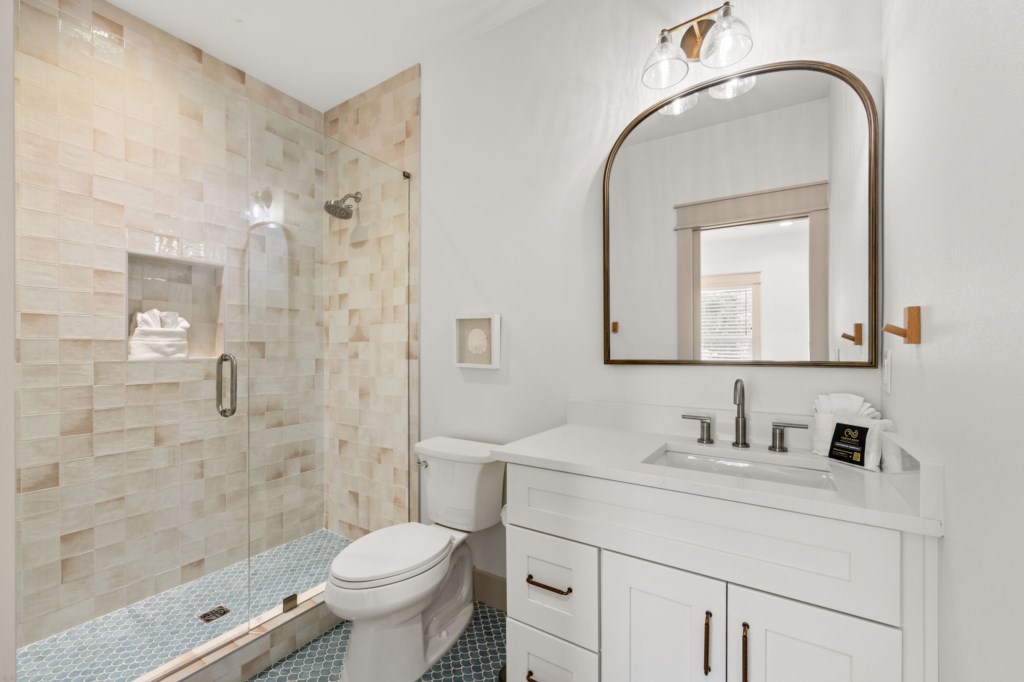 Private King Bathroom On 2nd Floor