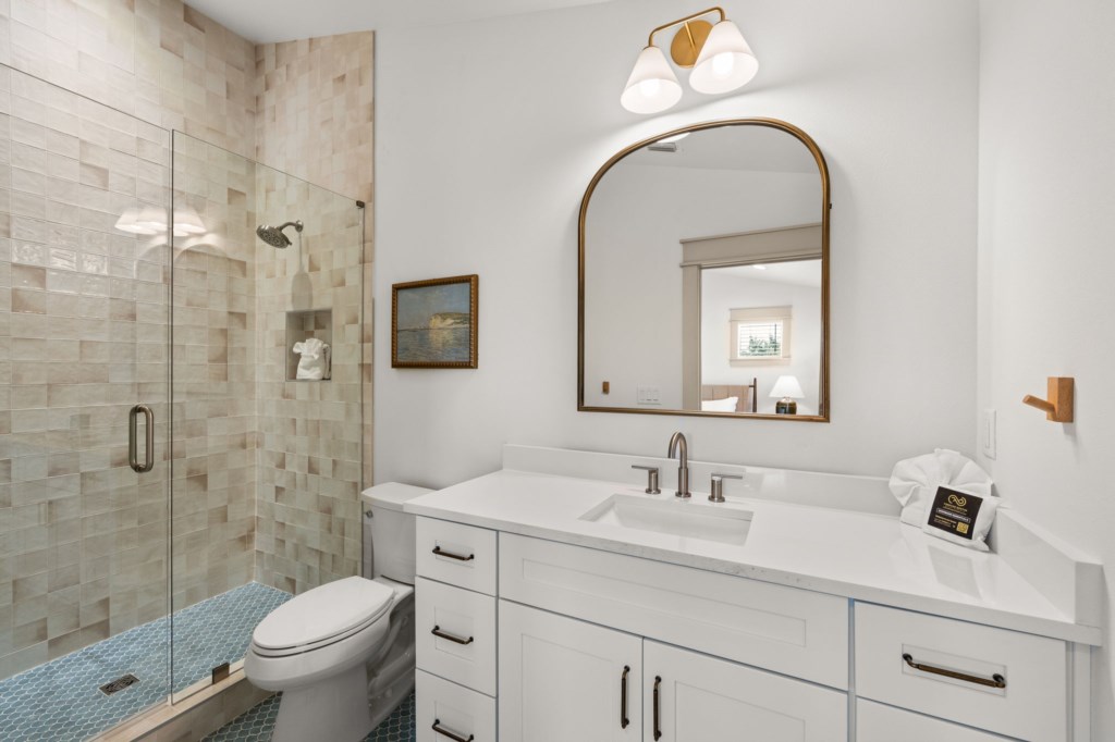 Private King Bathroom On 3rd Floor