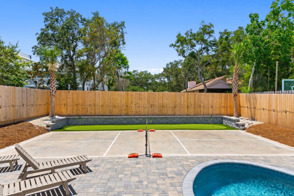 Pool, Spa, Pickleball, and Putt-Putt Golf