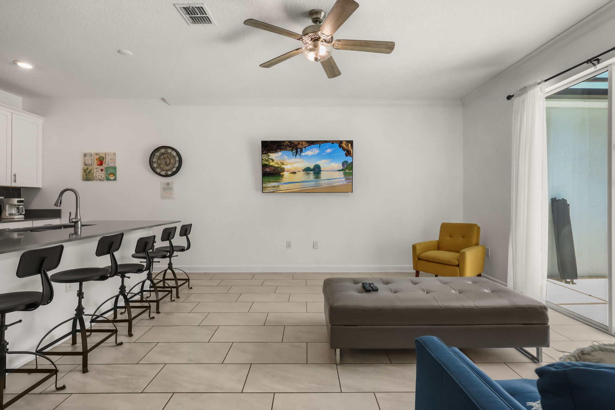 4 bedroom vacation townhouse at Storey Lake - Image 1