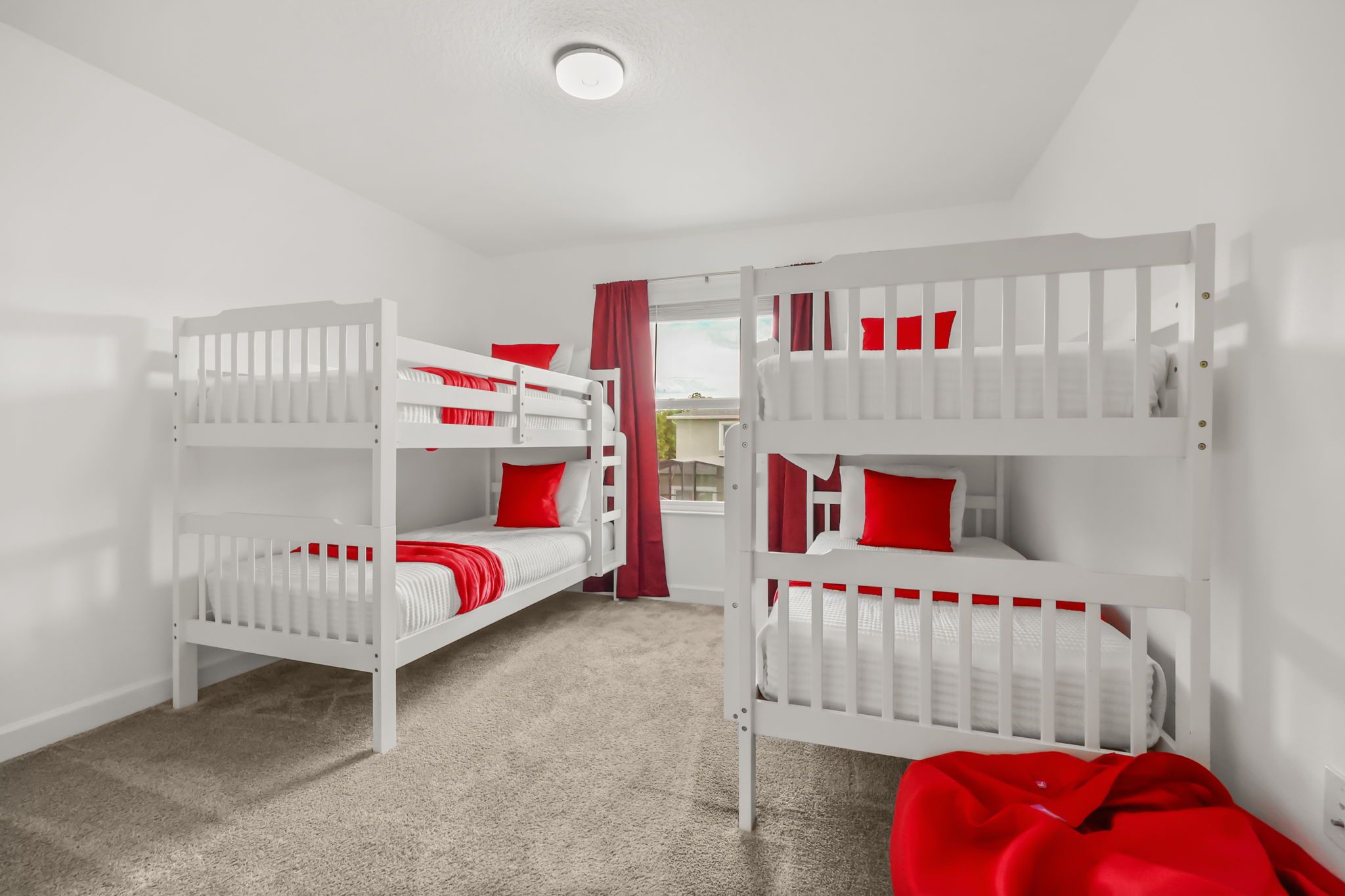 4 bedroom vacation townhouse at Storey Lake - Image 12