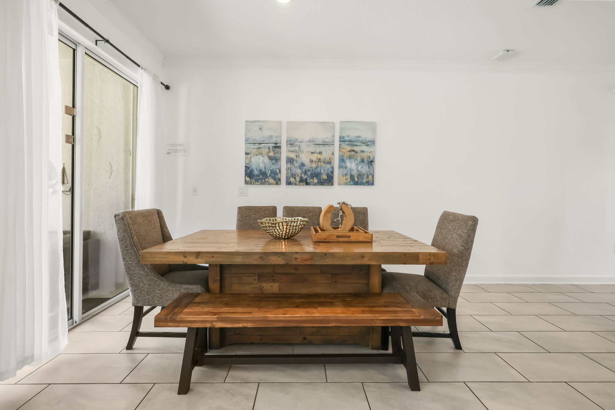 4 bedroom vacation townhouse at Storey Lake - Image 4