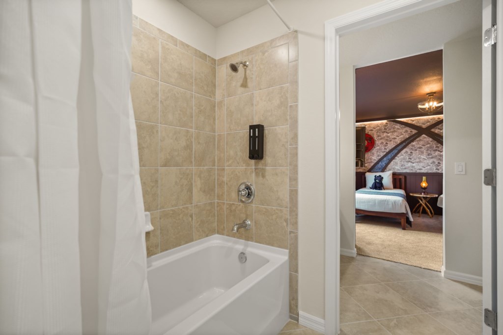 1011 Cedar Row Way (53).jpg