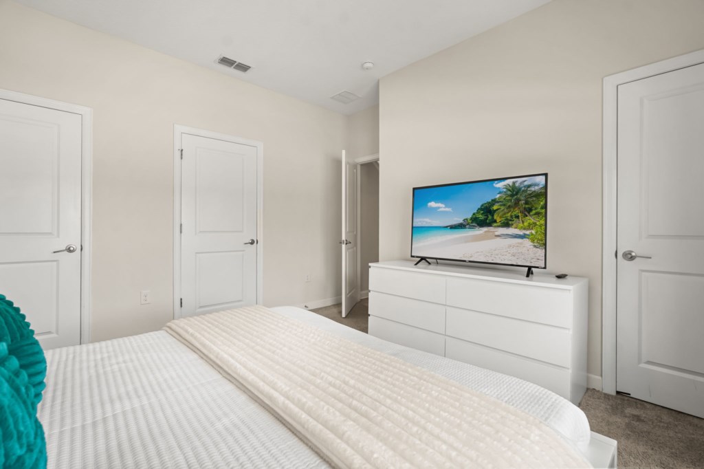4 bedroom vacation townhouse at Storey Lake - Image 13