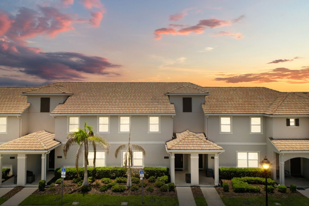 4 bedroom vacation townhouse at Storey Lake - Image 28