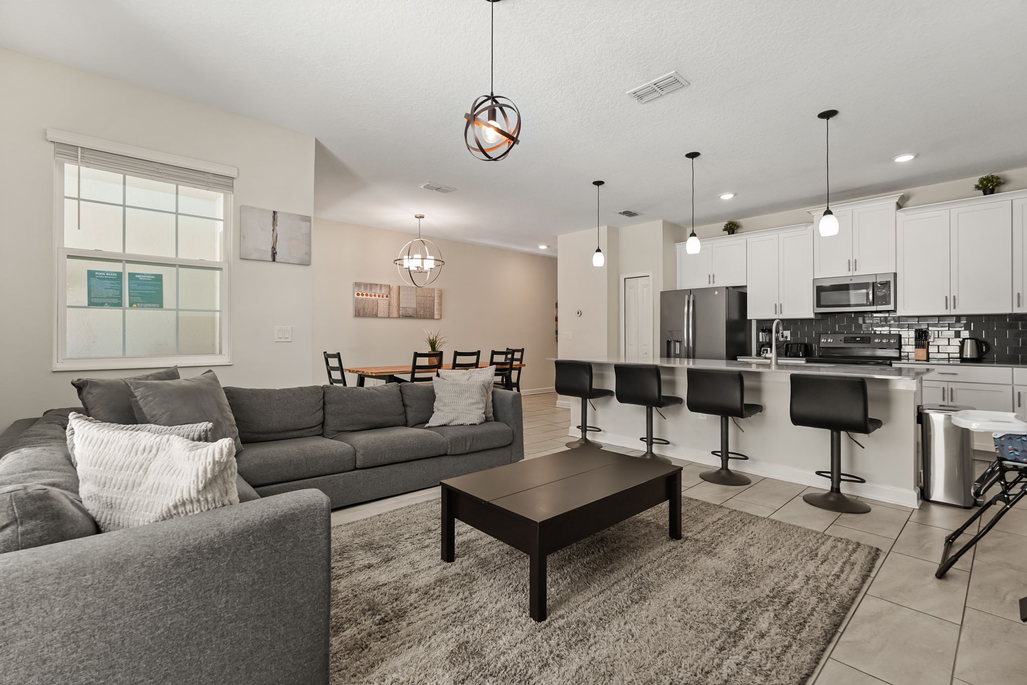 4 bedroom vacation townhouse at Storey Lake - Image 2