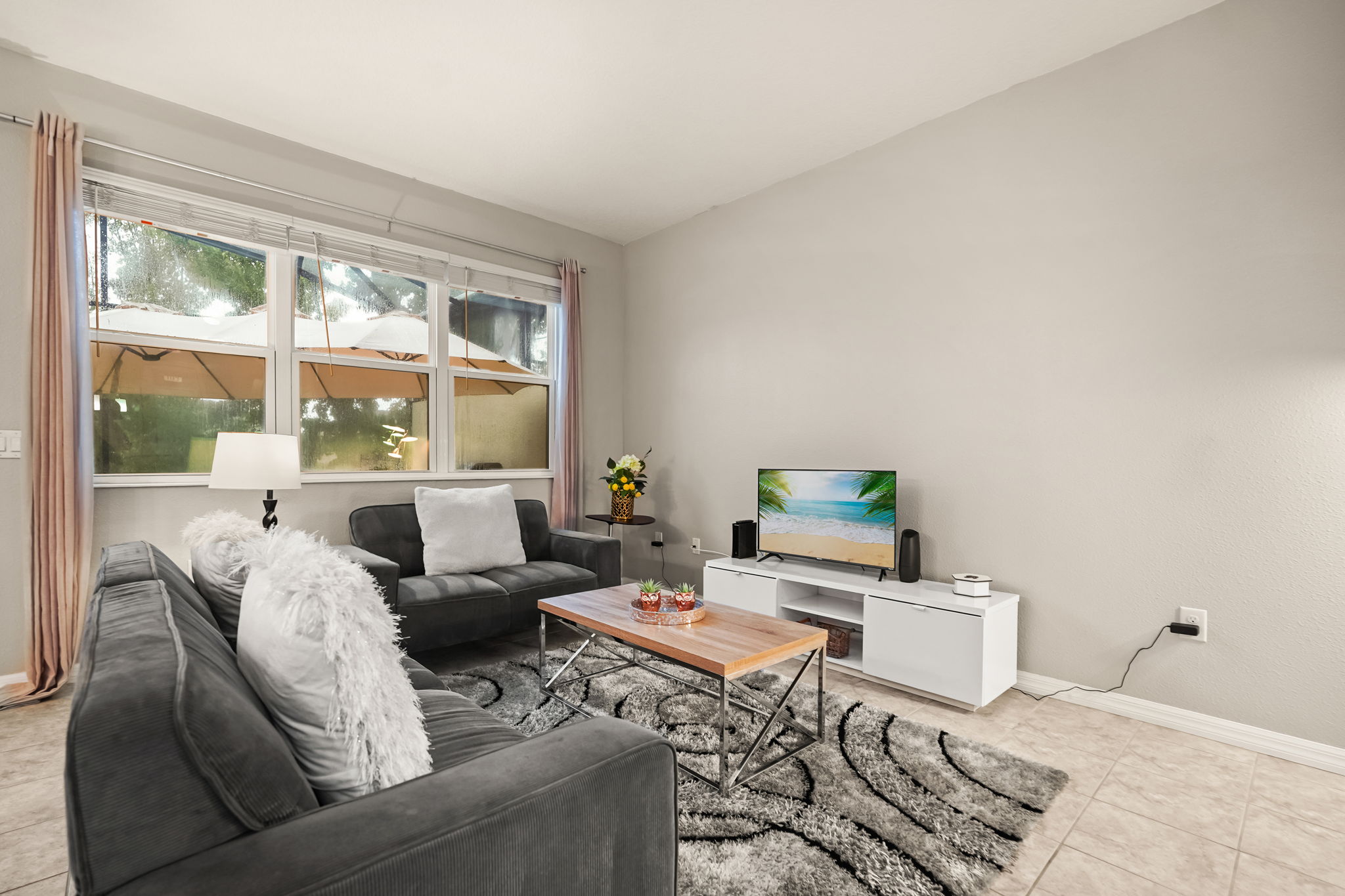 4 bedroom vacation townhouse at Compass Bay - Image 4