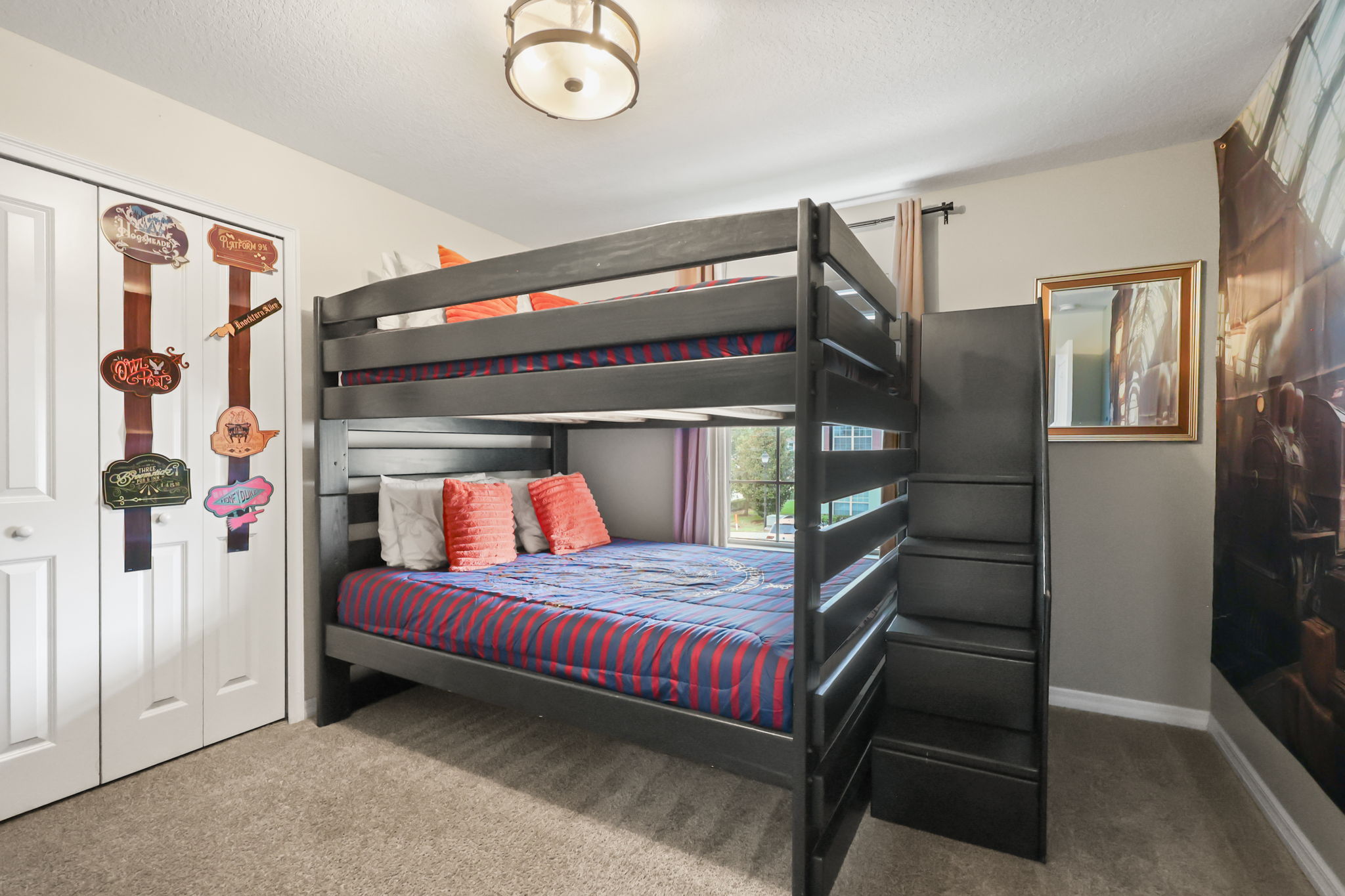 5 bedroom vacation townhouse at Storey Lake - Image 14