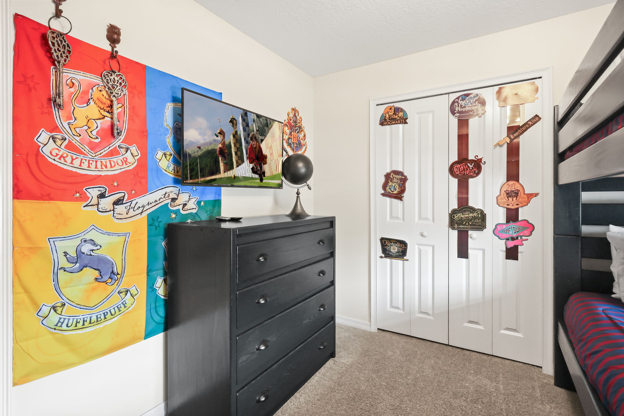 5 bedroom vacation townhouse at Storey Lake - Image 16