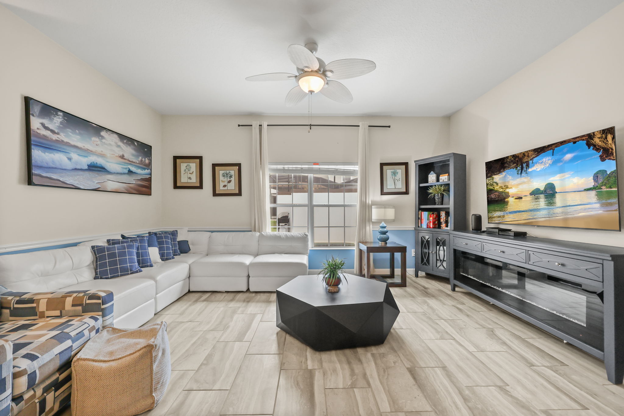5 bedroom vacation townhouse at Storey Lake - Image 3