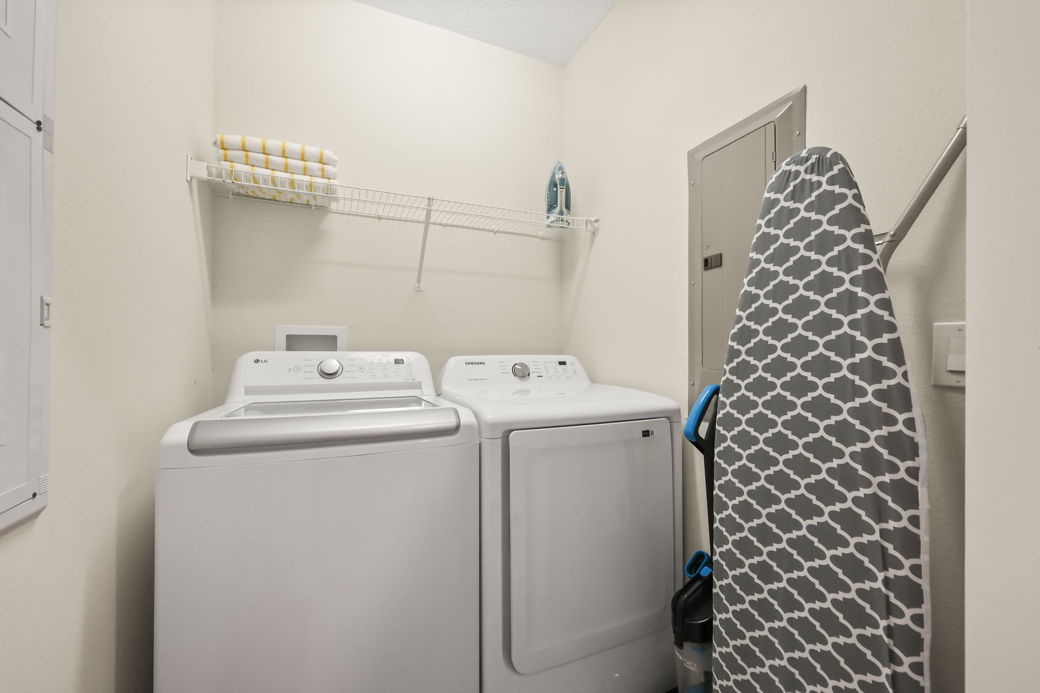 5 bedroom vacation townhouse at Storey Lake - Image 30