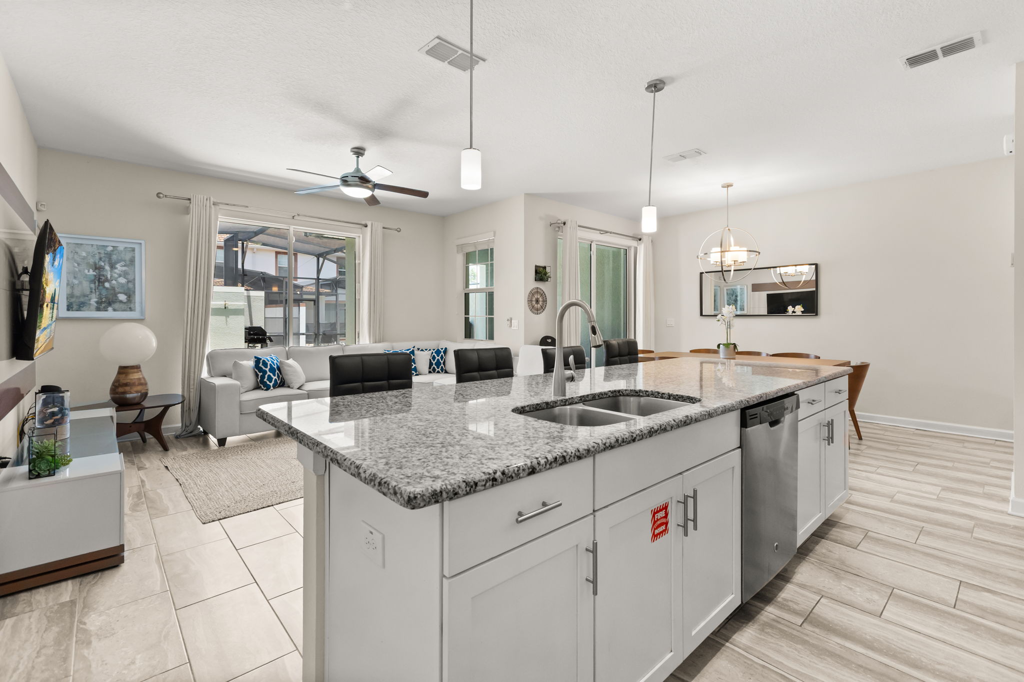 4 bedroom vacation townhouse at Storey Lake - Image 12