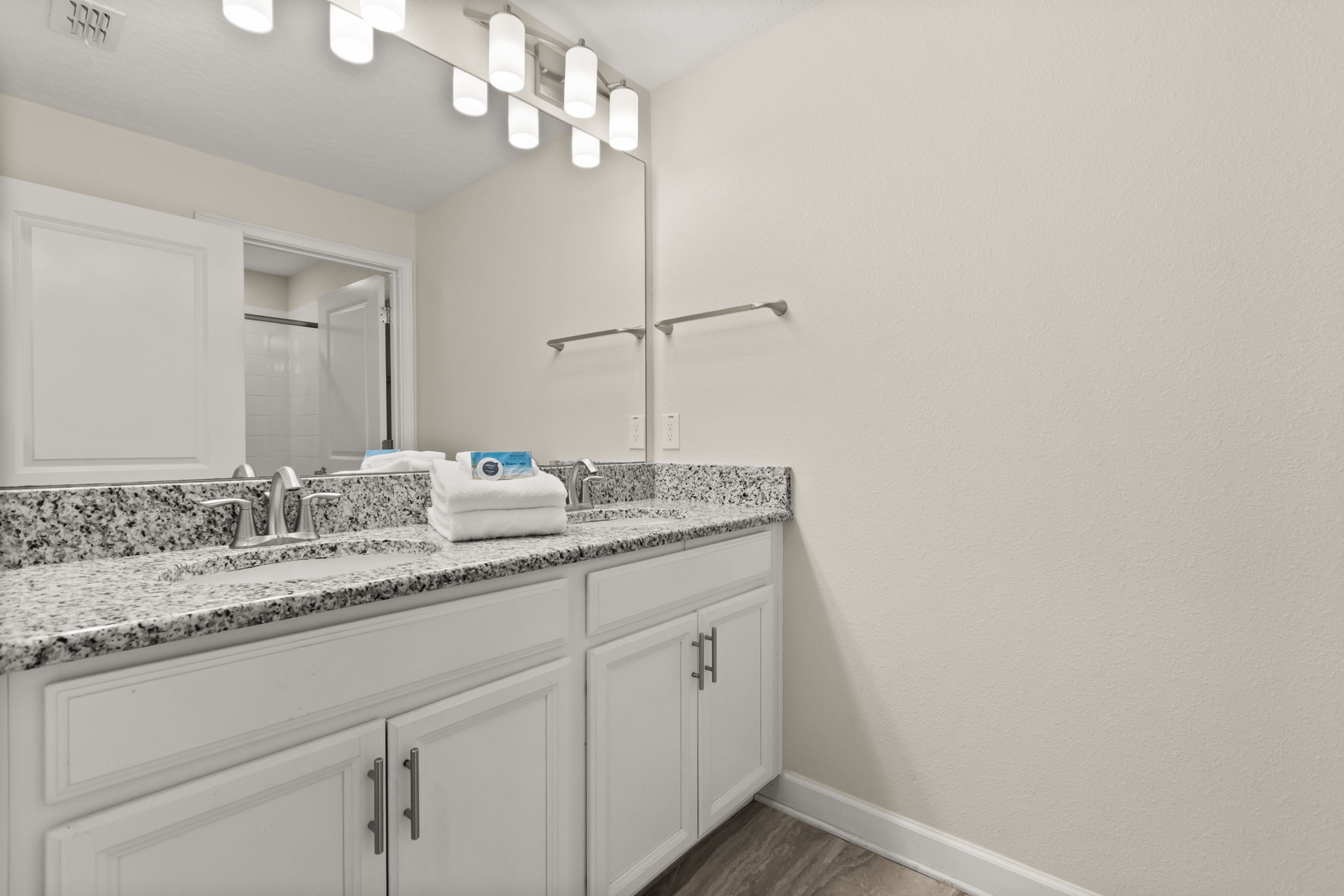 4 bedroom vacation townhouse at Storey Lake - Image 31