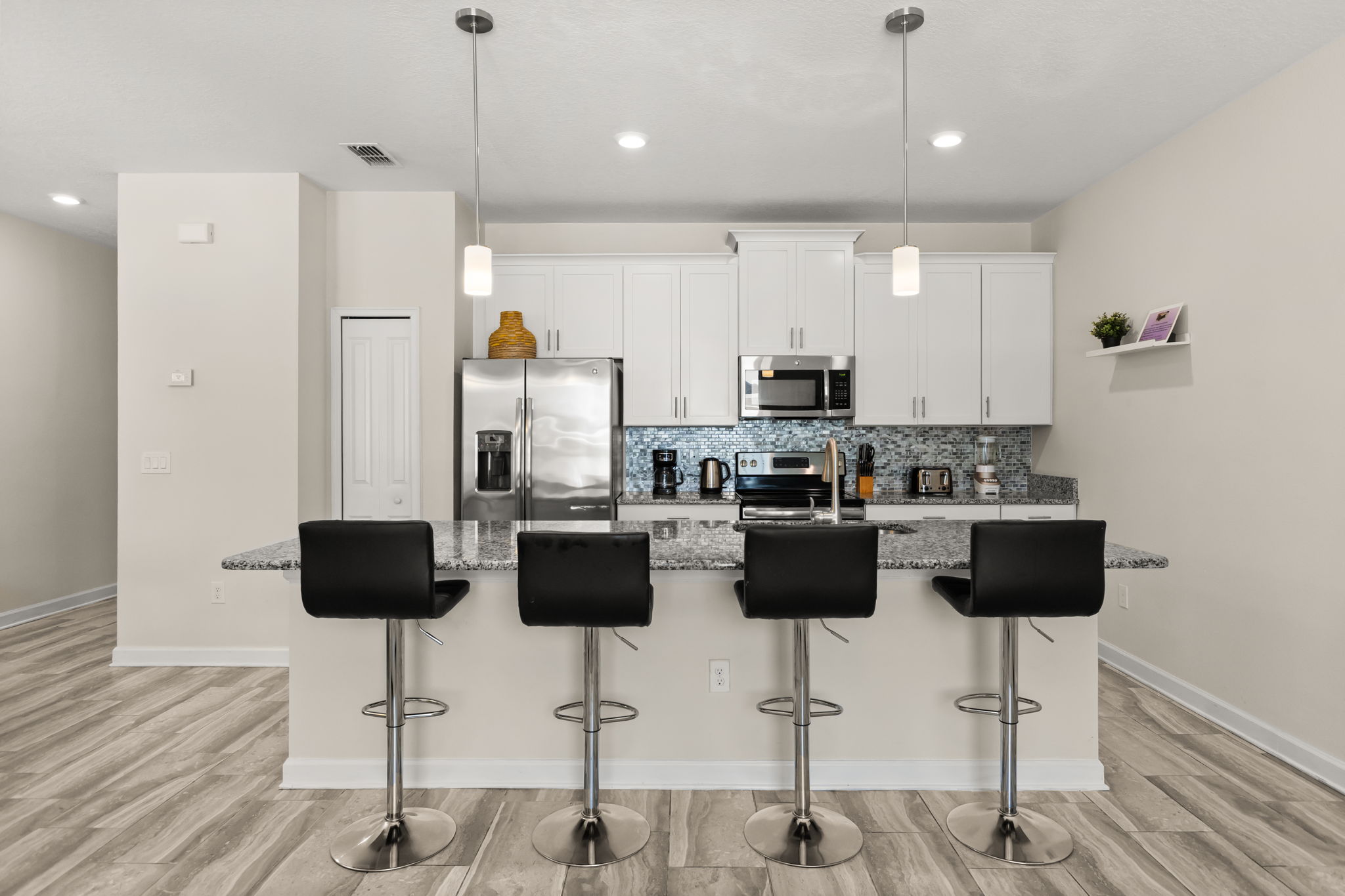 4 bedroom vacation townhouse at Storey Lake - Image 9