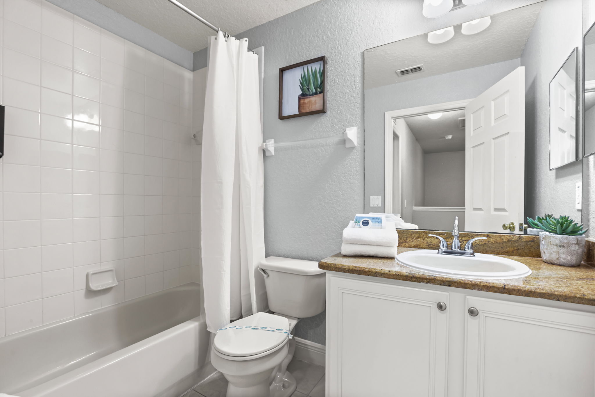 4 bedroom vacation townhouse at Regal Palms Resort & Spa at Highlands Reserve - Image 22