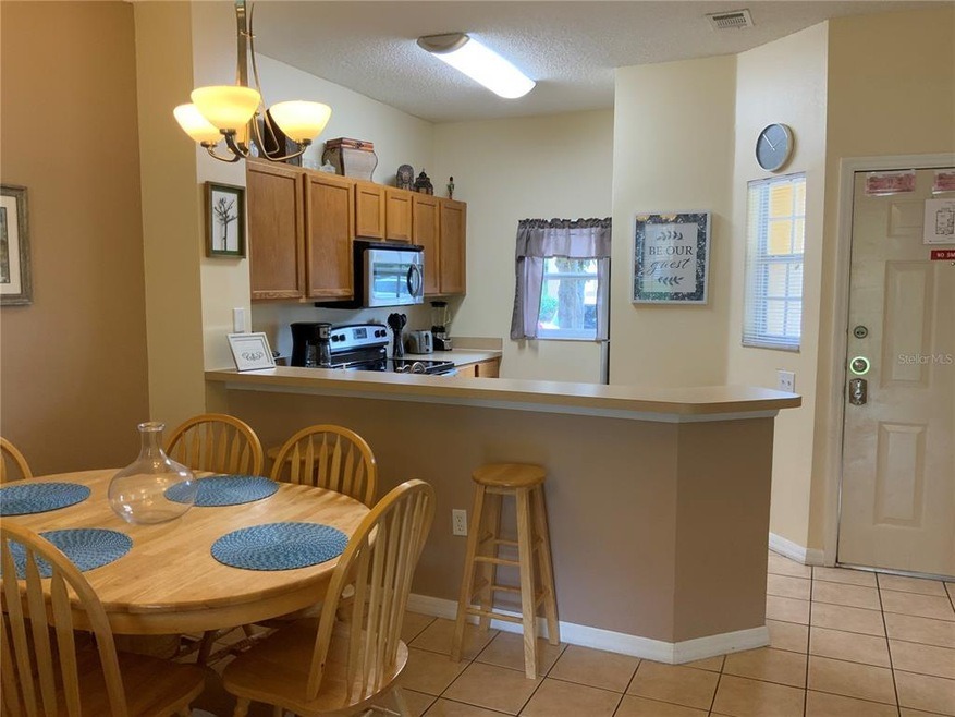 3 bedroom vacation townhouse at Emerald Island Resort - Image 4