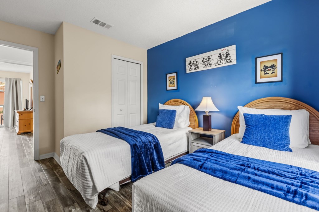 3 bedroom vacation townhouse at Emerald Island Resort - Image 19
