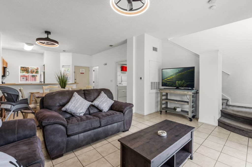3 bedroom vacation townhouse at Emerald Island Resort - Image 2