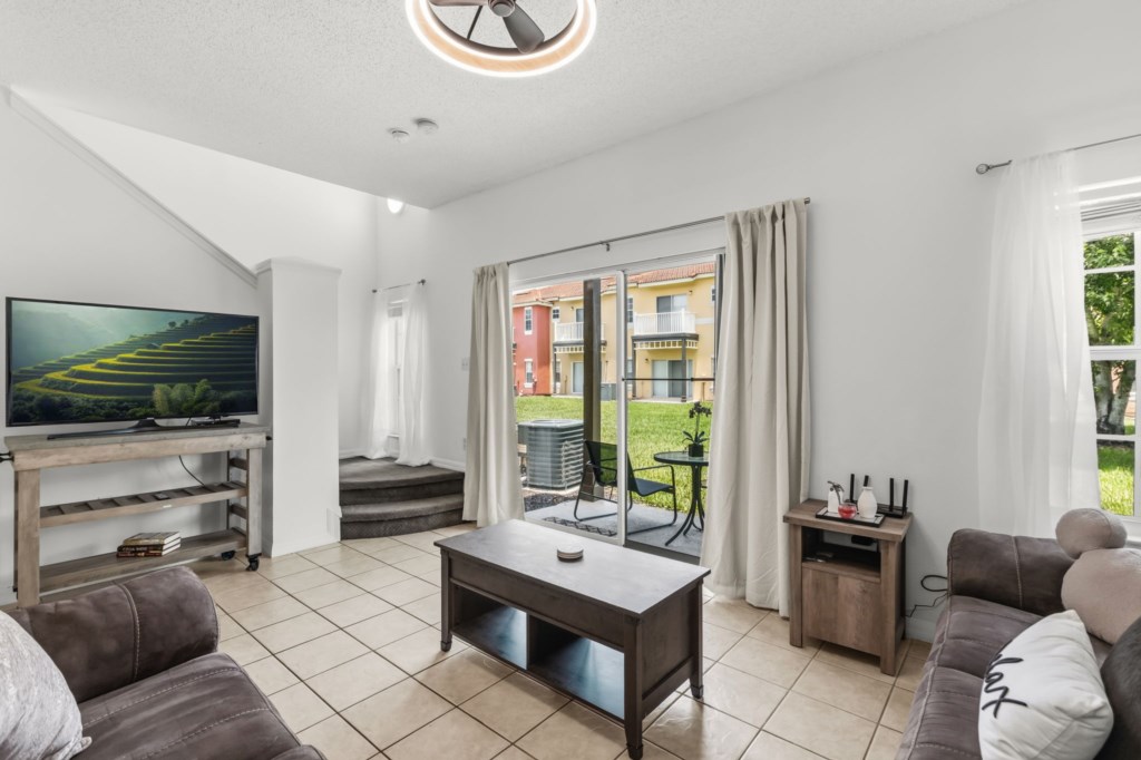 3 bedroom vacation townhouse at Emerald Island Resort - Image 4