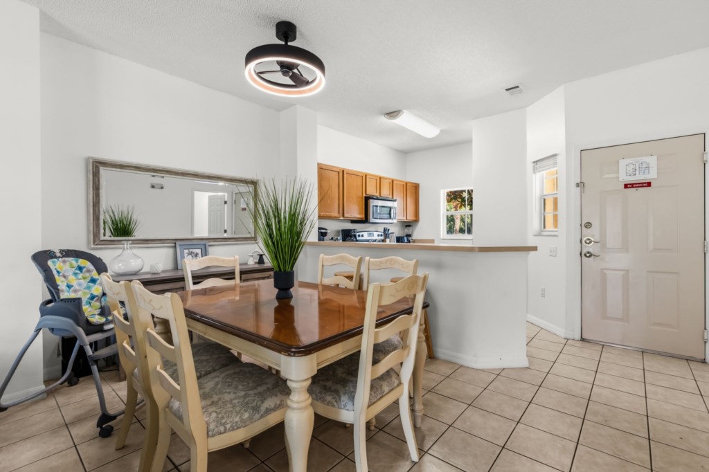 3 bedroom vacation townhouse at Emerald Island Resort - Image 6