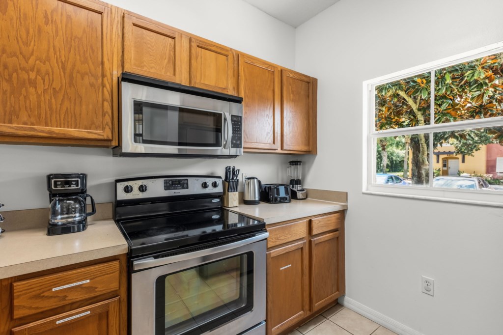 3 bedroom vacation townhouse at Emerald Island Resort - Image 9