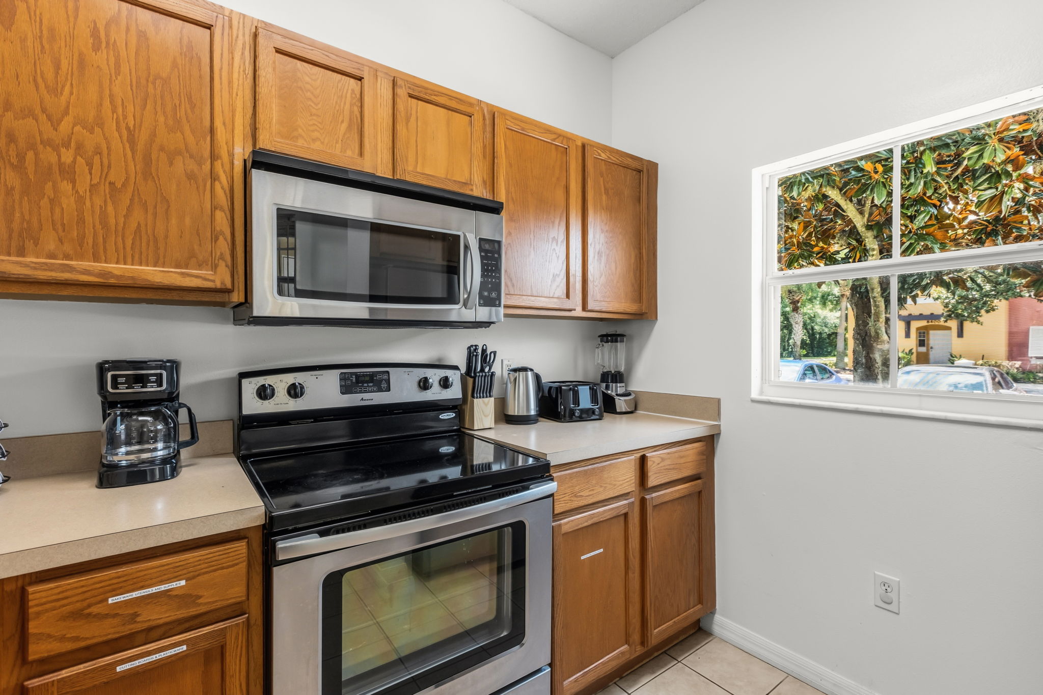 3 bedroom vacation townhouse at Emerald Island Resort - Image 9