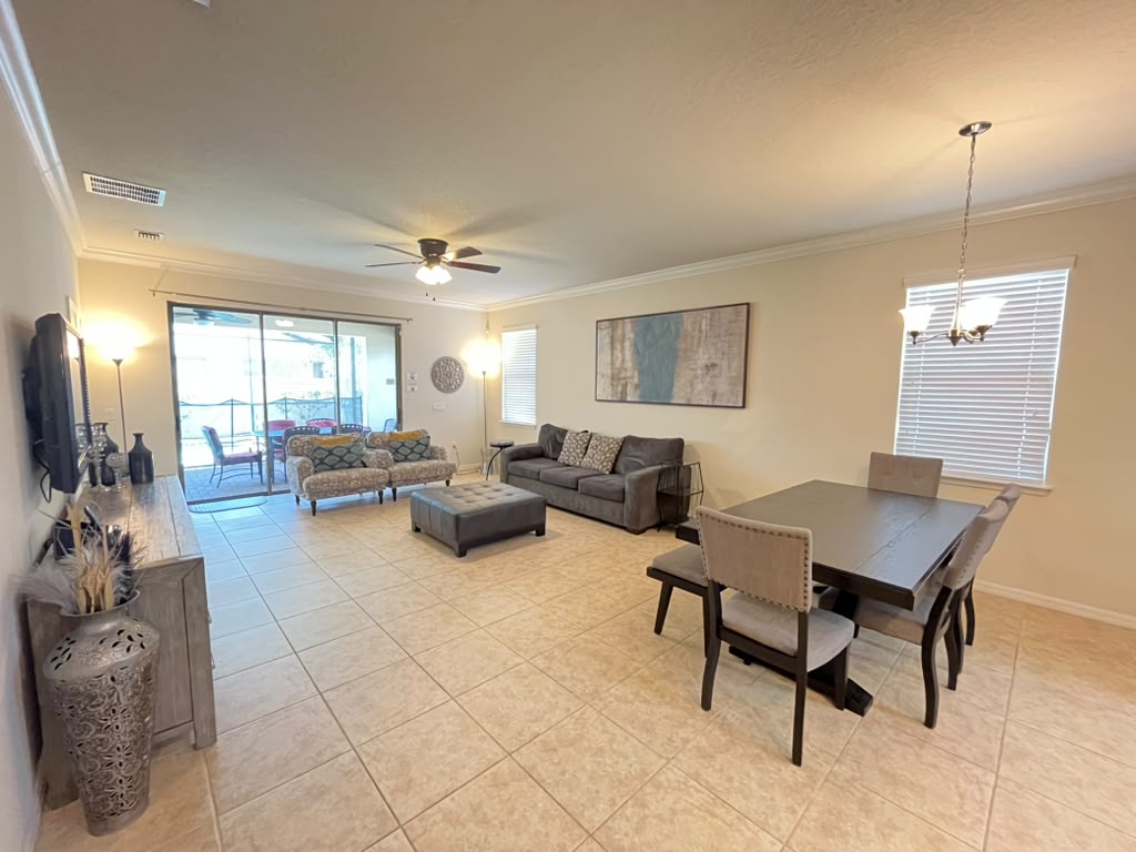 6 bedroom vacation house at Windsor at Westside - Image 2