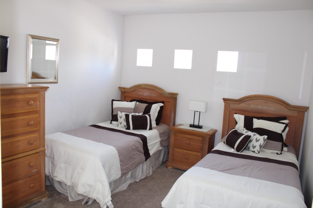 TwinBedroom2