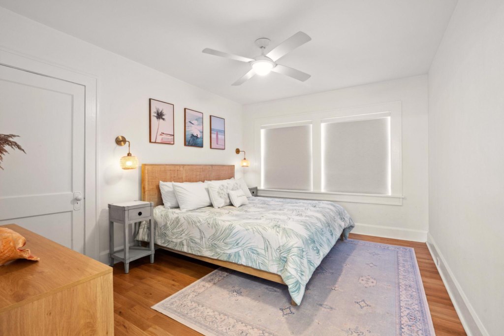 Primary Bedroom/ King Bed