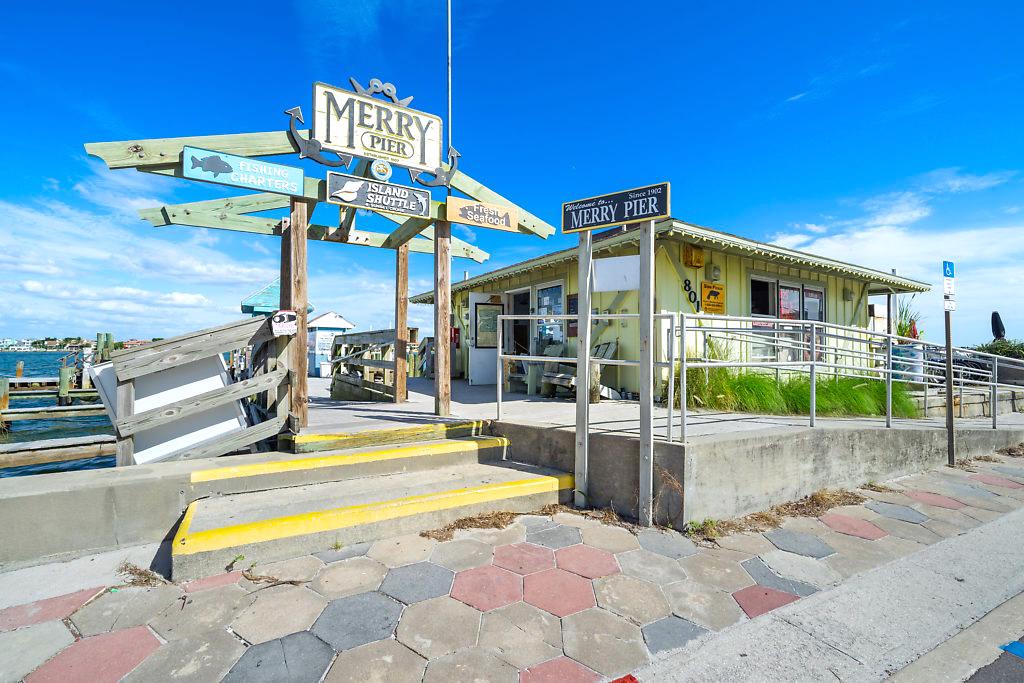 Take a Water Shuttle to Shell Key